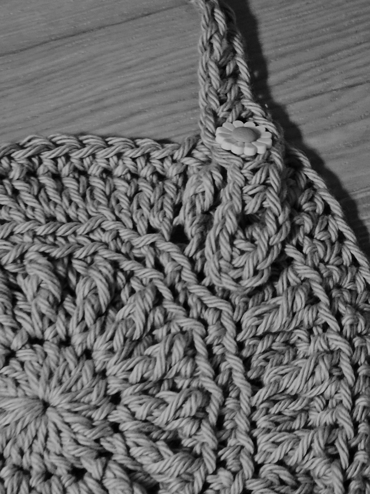Avery Bib