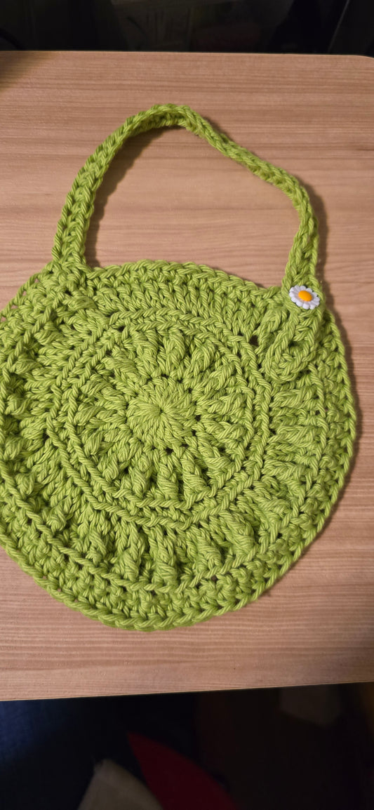 Avery Bib