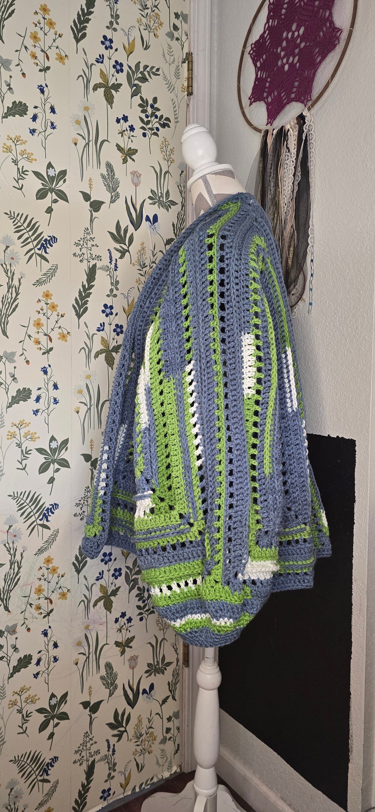 Wild Oleander Come On Clover cardigan, side view