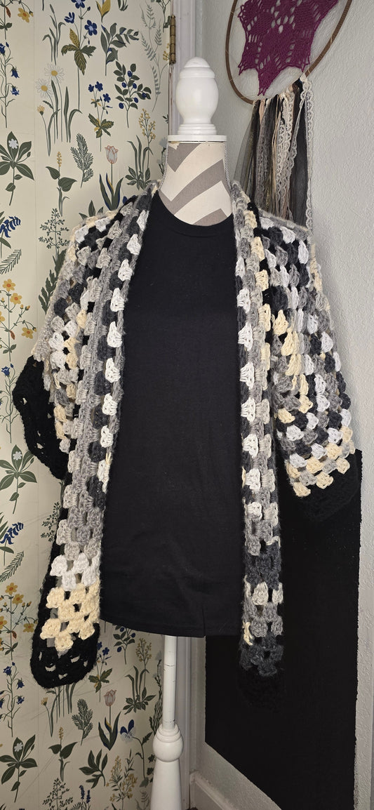 Campfire Cardigan black and cream short-sleeve, front view